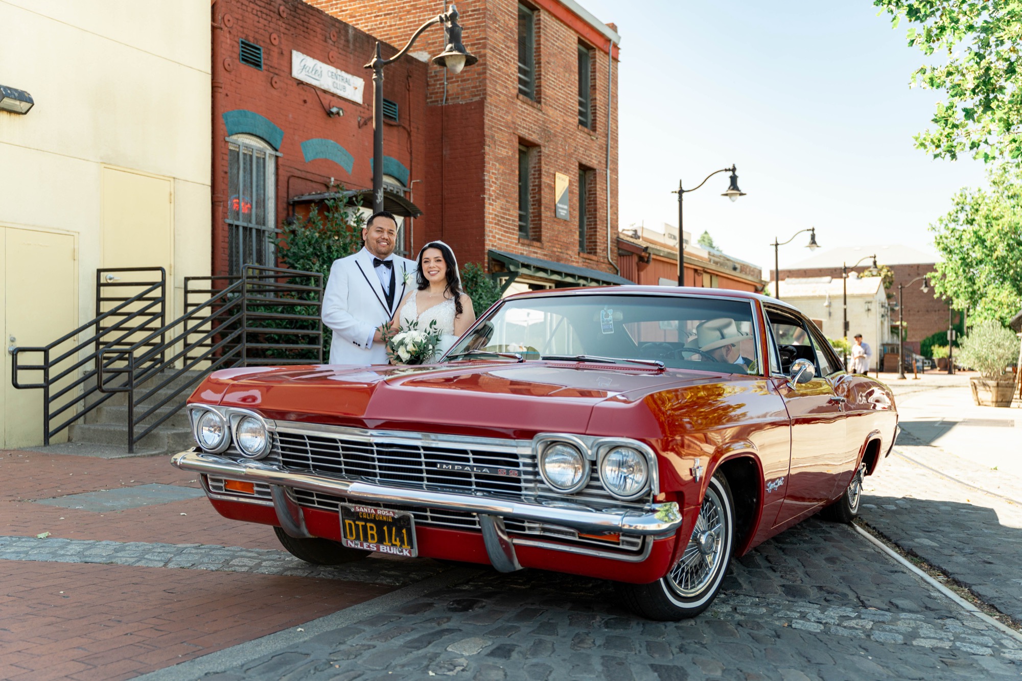 St. Vincent de Paul Church & Robledo Barn wedding photo